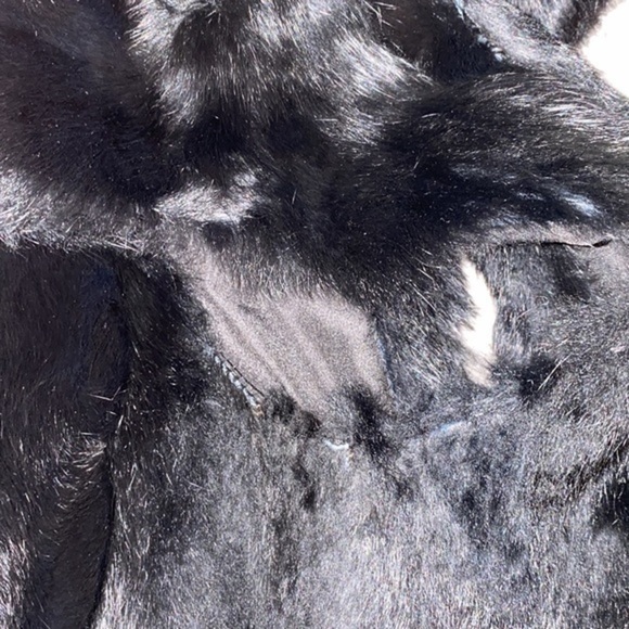 Fur Luxury set  Fur Vest & Scarf black
Adrienne Landau NWOT - Picture 13 of 15